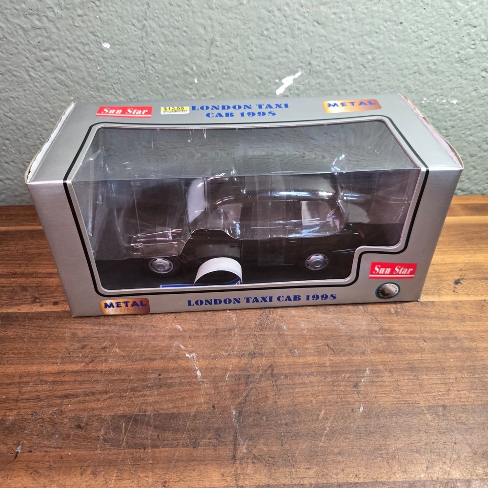 SUN STAR 1:18 SCALE LONDON TAXI CAB DIE CAST MODEL